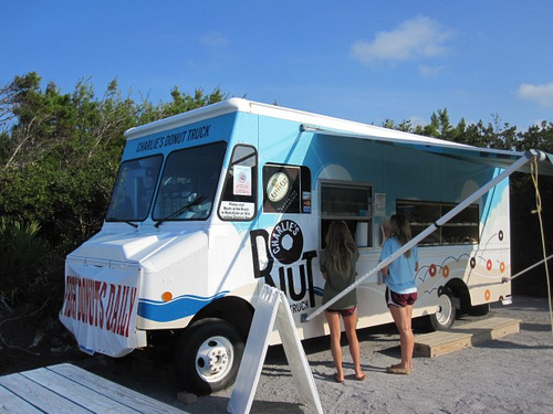 Charlie's Donut Truck, Alys Beach - The "Hole" Truth