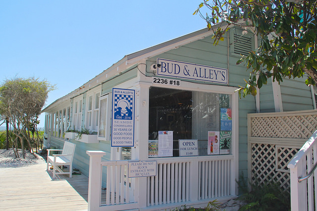 Bud & Alley's in Seaside, Florida #FreshFromFlorida 30AEats.com