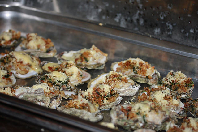 Skillet-Roasted Oysters with Hot Brown Butter – Field Company